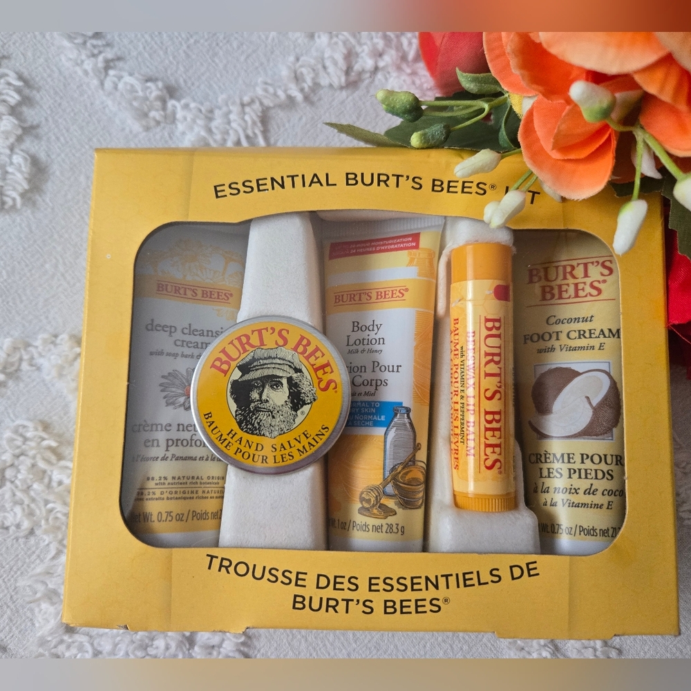 Burt's Bees Hand & Foot Care Set